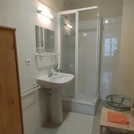 Spacieux 8 Pers. Avec Balcons, 2 Salles De Bain, Parking Gratuit - - Fr-1-234-165 Apartment Cauterets
